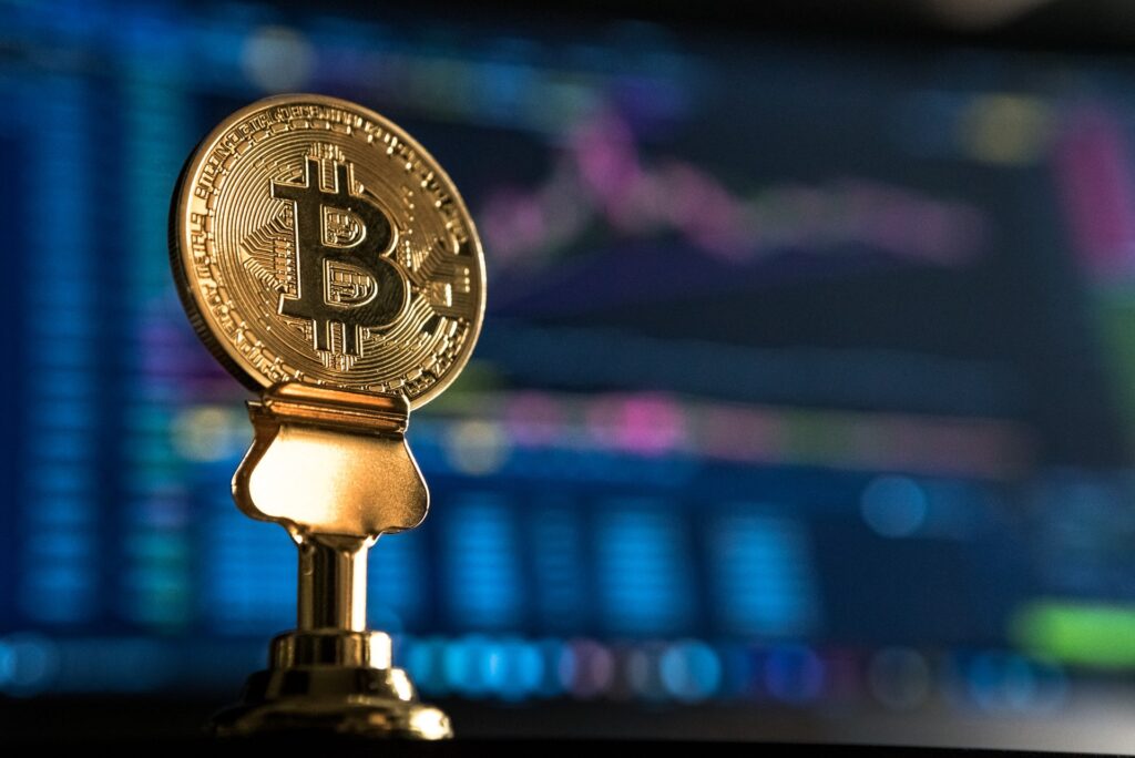 Peter Schiff Predicts Bitcoin Will Fall to $8,000